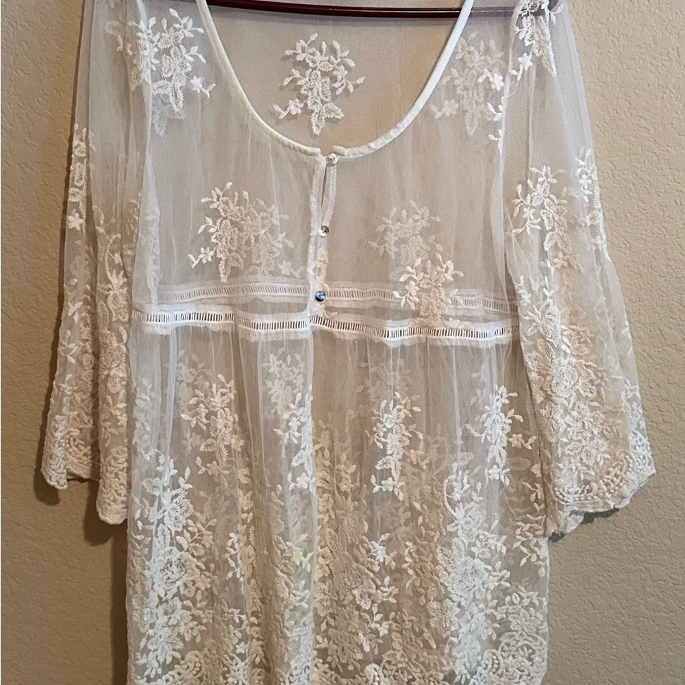 Suzanne Betro sheer tunic size medium